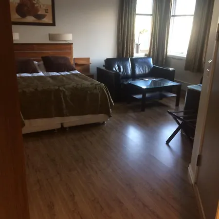 Nordfjord - Bryggen 3* Nordfjordeid