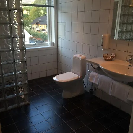 Nordfjord - Bryggen Hotel Nordfjordeid