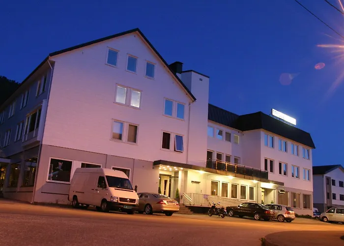 Nordfjord - Bryggen Nordfjordeid