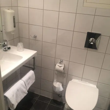 Nordfjord - Bryggen Hotel Nordfjordeid